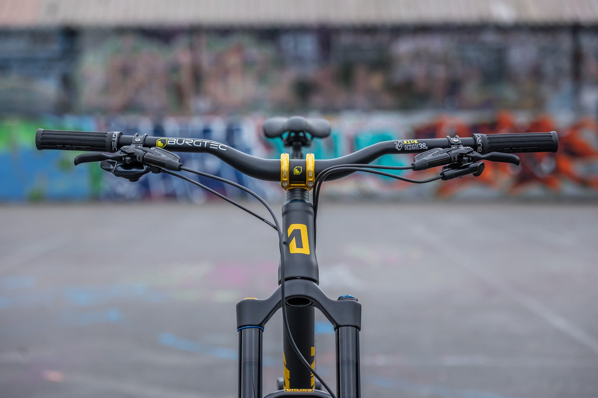 BURGTEC RIDE HIGH JOSH BRYCELAND SIGNATURE ALLOY HANDLEBAR