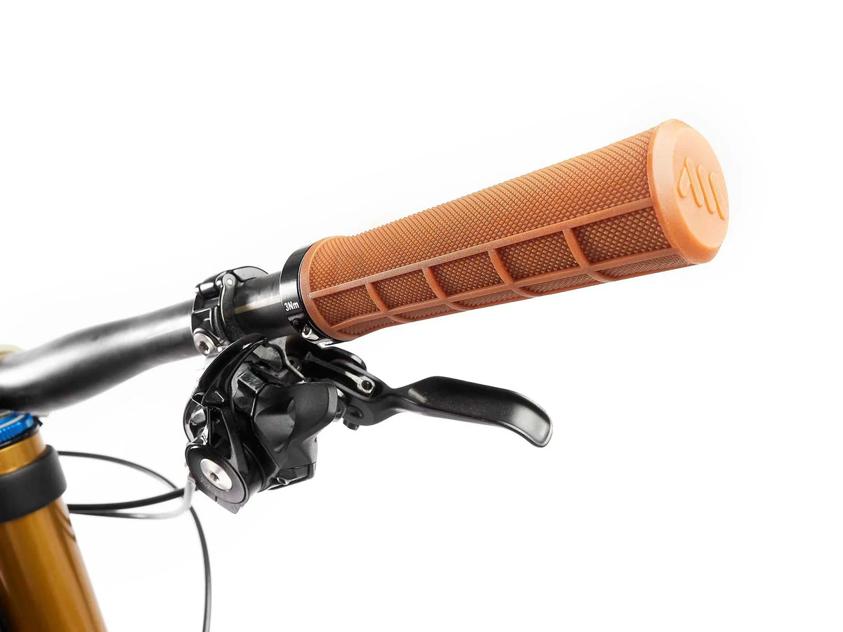 AMS BERM GRIPS